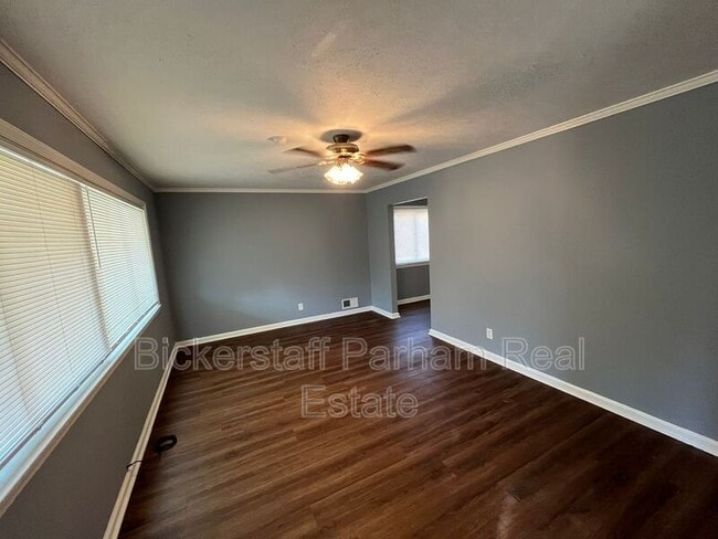 Building Photo - 4027 Canady St