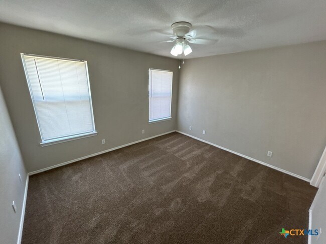 Building Photo - 4507 Lonesome Dove Dr