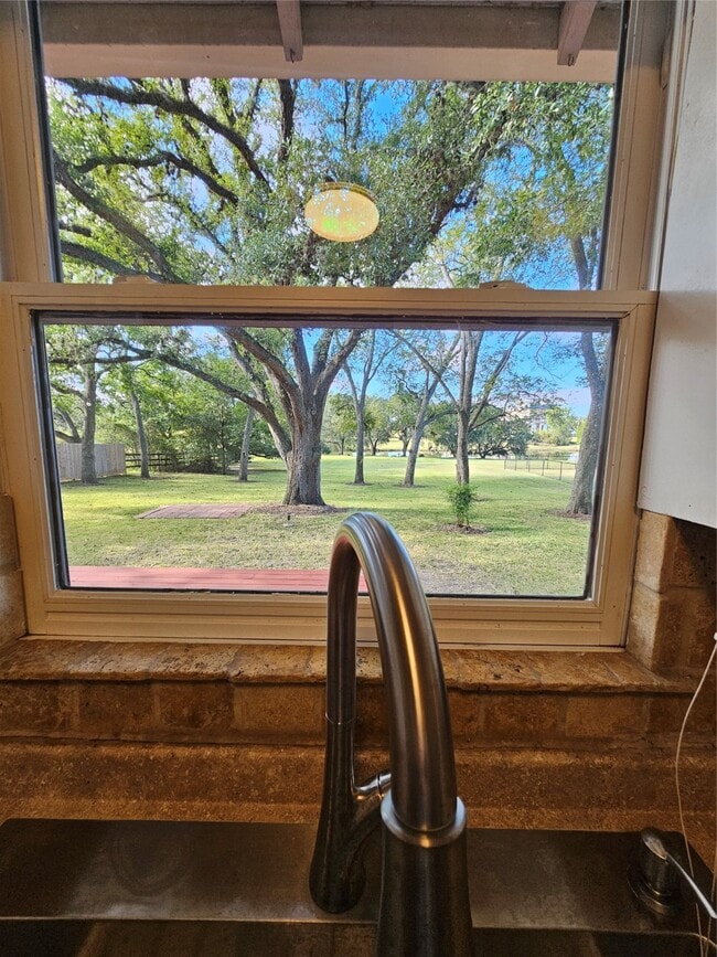 Building Photo - 603 Landrum