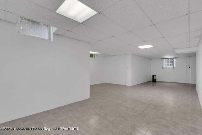 Building Photo - 380 Sapphire Dr