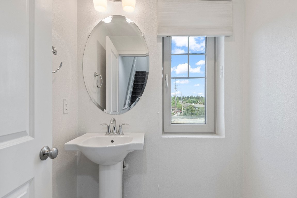 Building Photo - 2954 Worthing Common