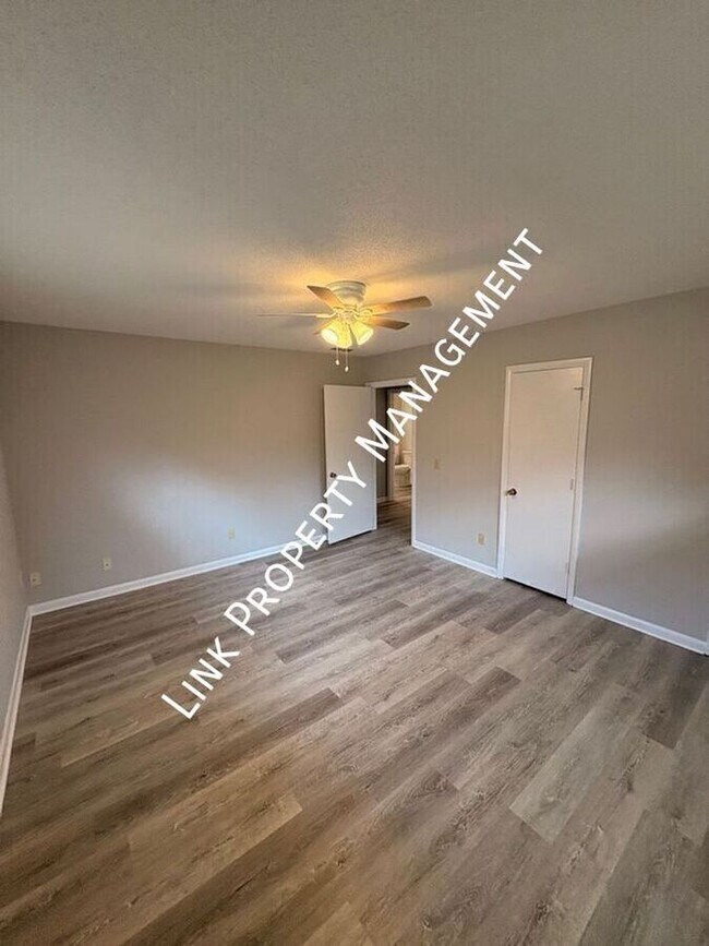 Building Photo - 3403 Gail Dr