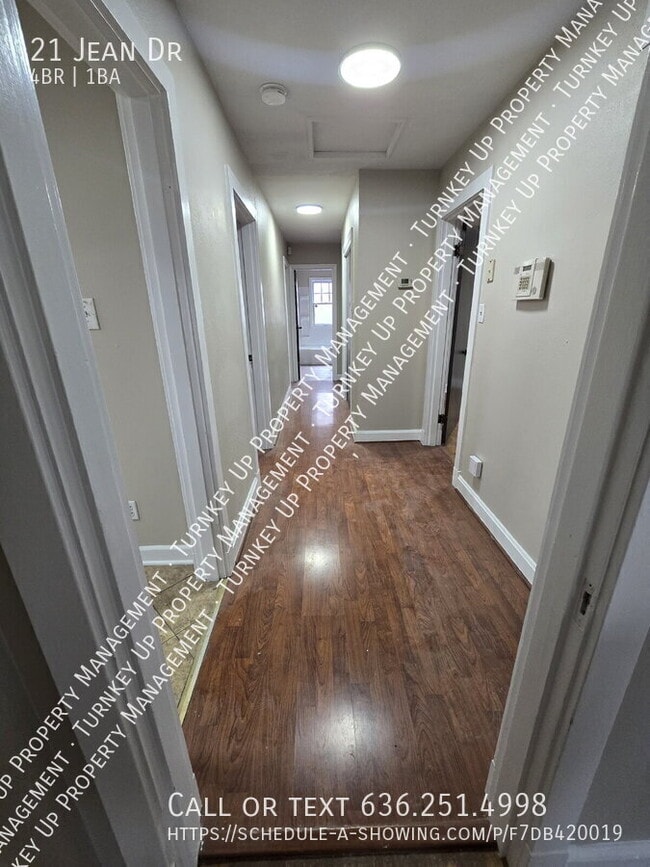 Building Photo - 21 Jean Dr