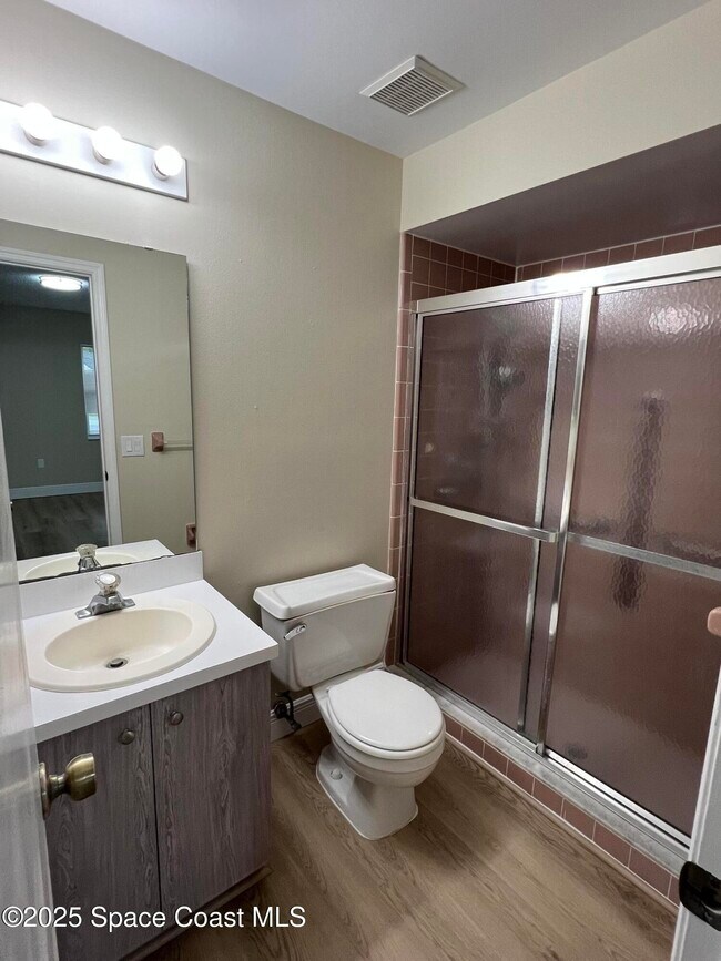 Building Photo - 3154 Dunhill Dr