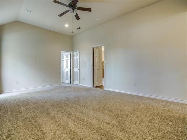 Building Photo - 1708 Rockview Dr
