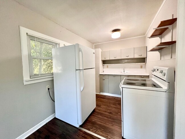 Building Photo - Home for Rent in Hot Springs!