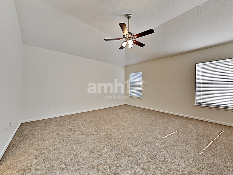 Building Photo - 3111 Stonebrier Ridge Dr