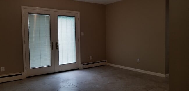 Building Photo - 3BR Ranch