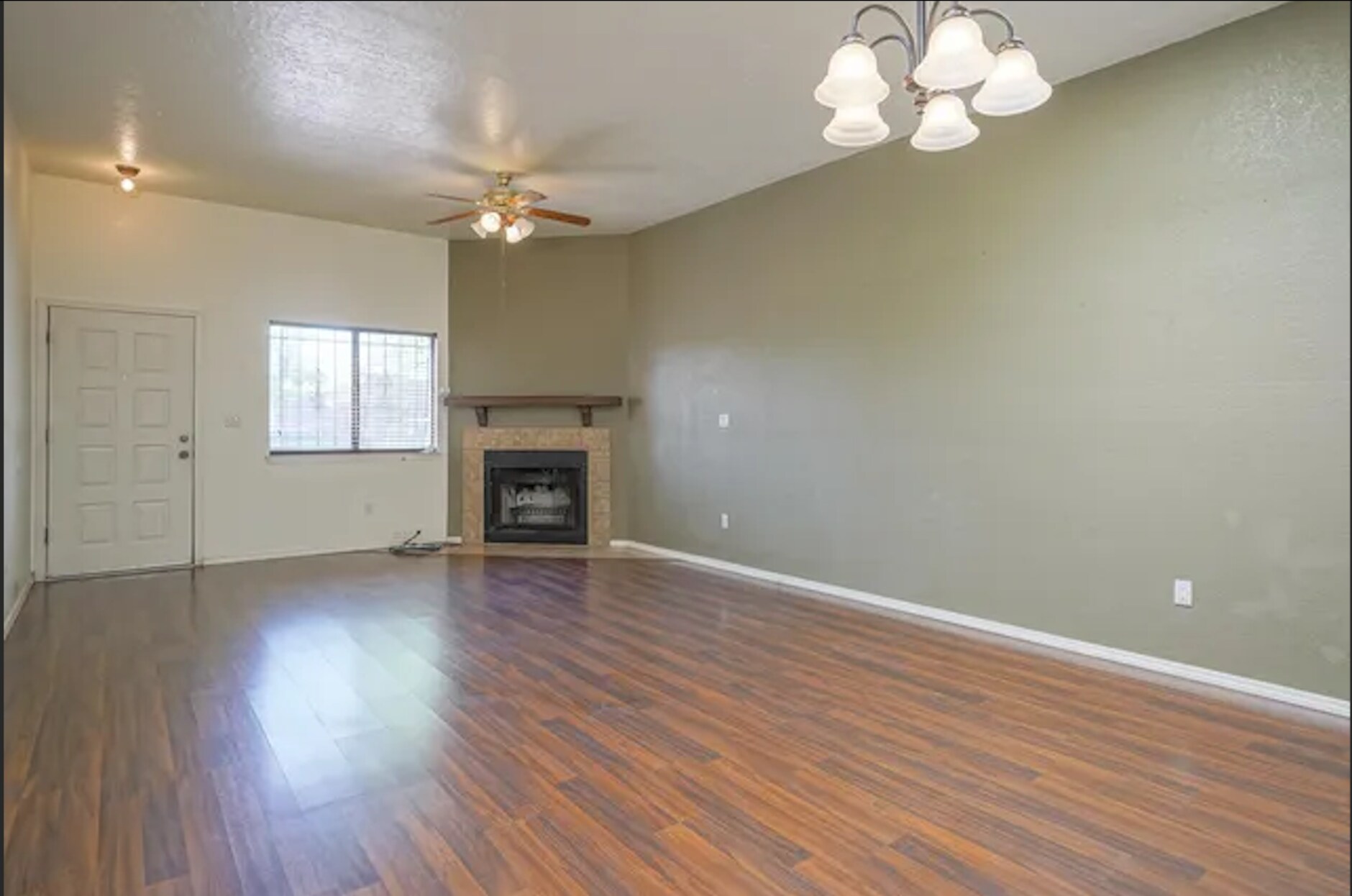 Living room - 6909 Cleghorn Rd NW