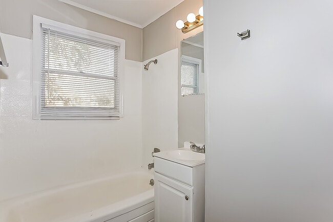 Building Photo - Beautifully 4-Bedroom Home in Augusta, GA