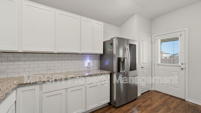 Building Photo - 221 Tule Canyons