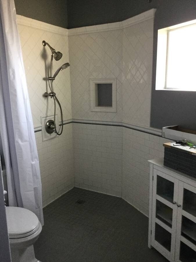 Wheelchair Accessible Shower - 3437 Caspian Dr