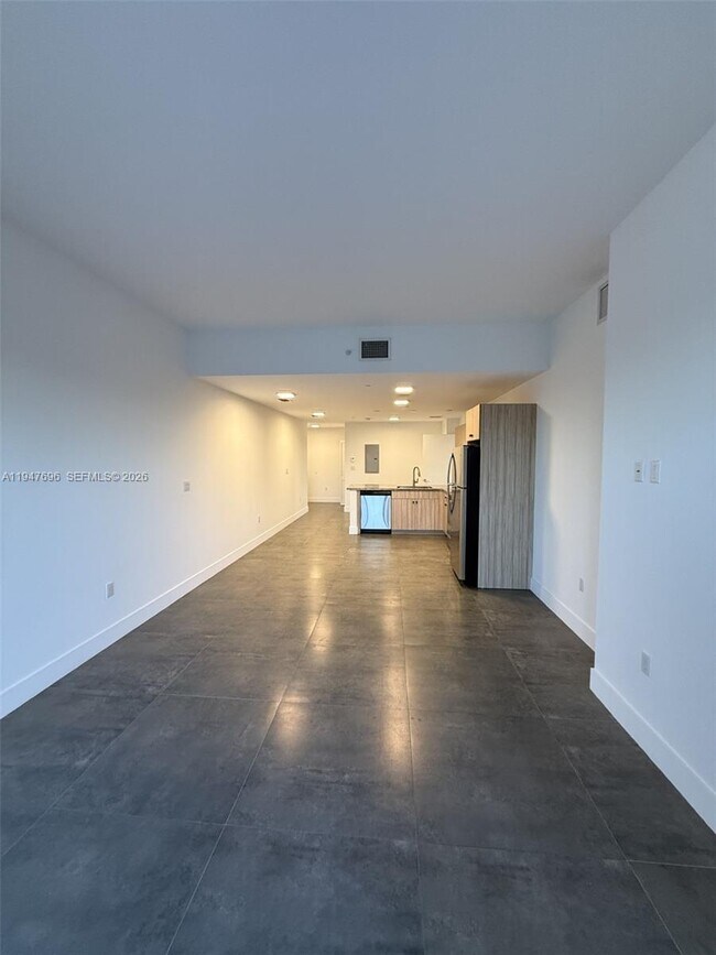 Building Photo - 2010 SW 25th Ter