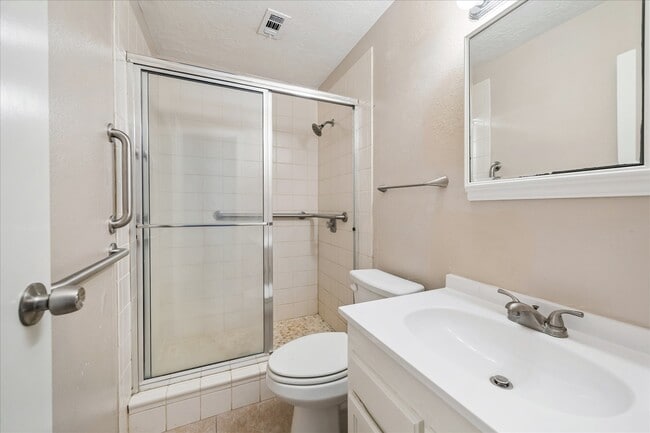 Building Photo - 1308 E Red Cedar Cir