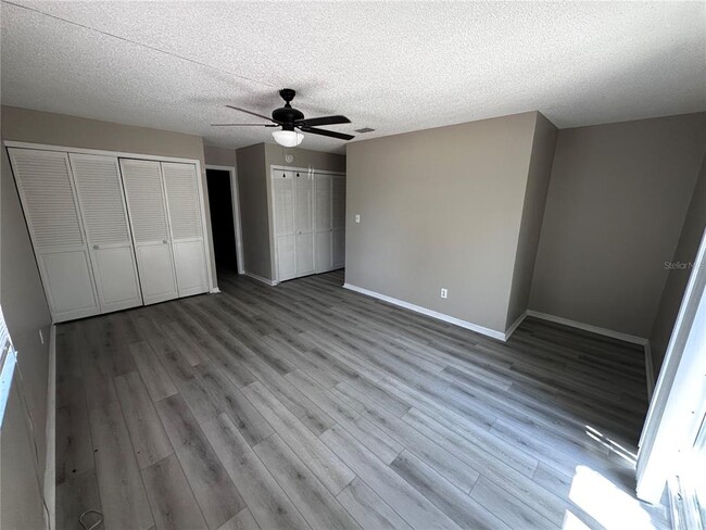 Building Photo - 500 YELLOWWOOD Ct