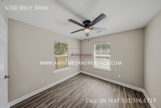 Building Photo - 4300 West Dr