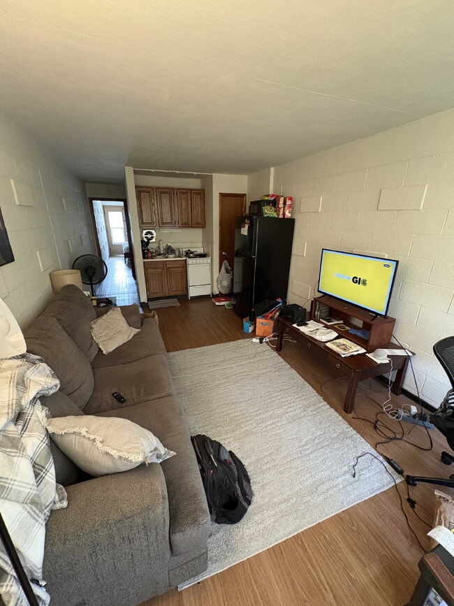 Building Photo - 1 bed 1 bath apartment for rent!