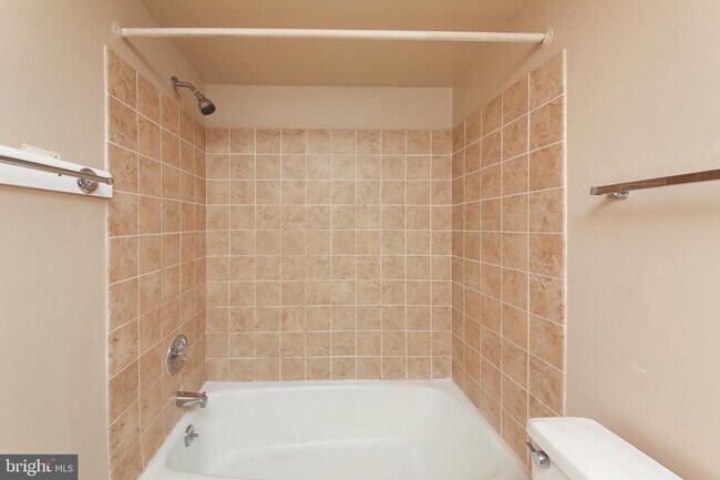 Building Photo - 159 Oberlin Terrace