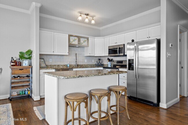 Building Photo - 8632 Sound Dr