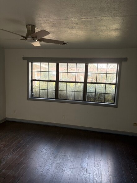 Building Photo - 1014 Pennsylvania Dr