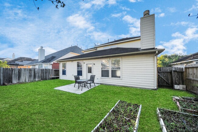 Building Photo - 822 Glen Abbey Dr