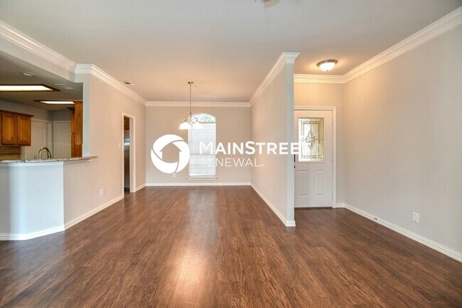 Building Photo - 3 Bedroom Pet-Friendly Home in Red Oak, TX with Main Street Renewal