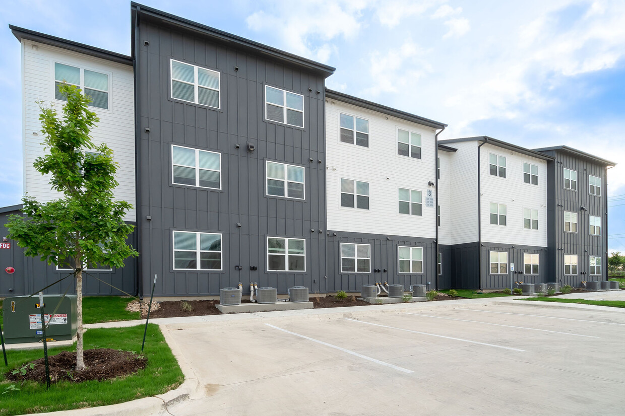 The Chloe - 3400 Kyle Crossing Kyle TX 78640 | Apartment Finder