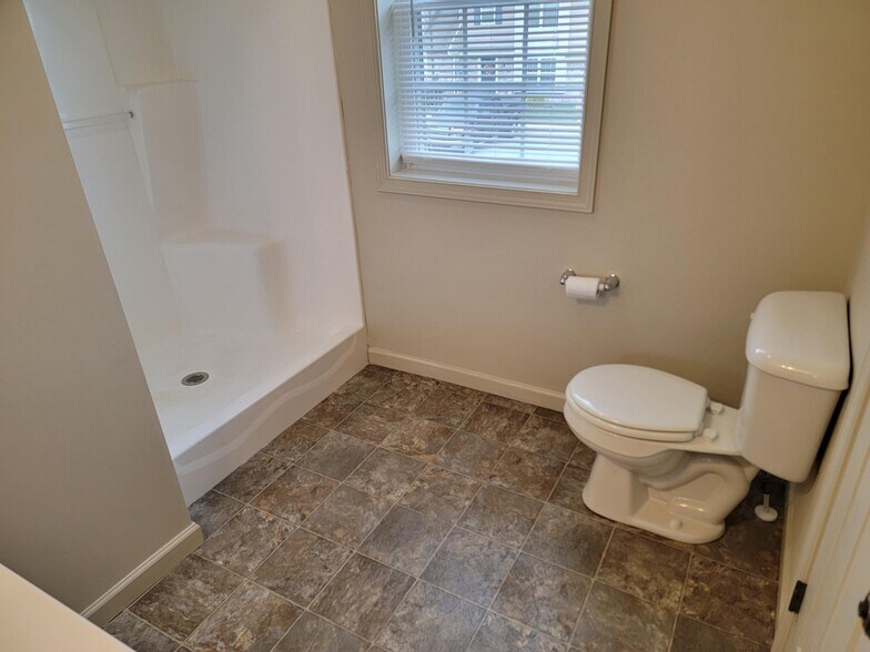 Building Photo - 30 Christy Ct