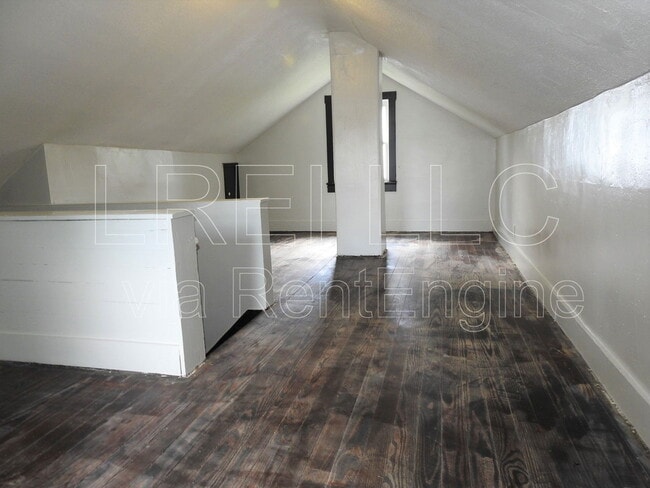 Building Photo - 1810 Fust Ave