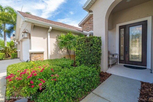 Building Photo - 1837 Croghan Dr