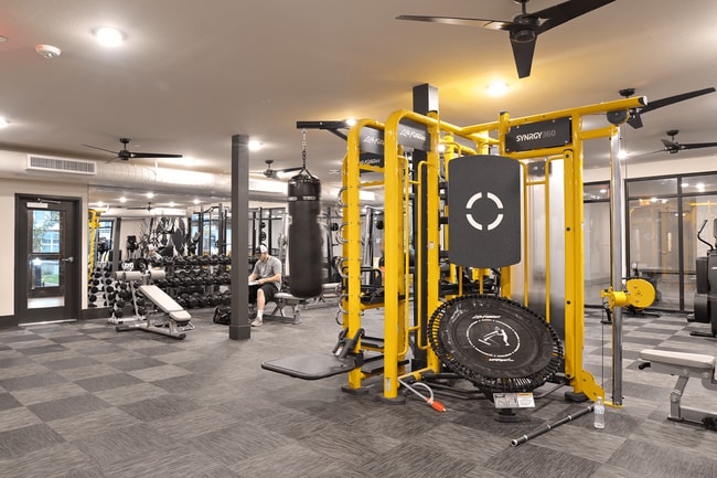 Building Photo - 1001 S Center St