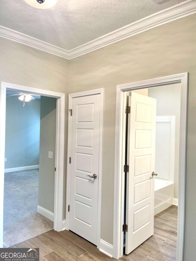 Building Photo - 160 The Villas Wy