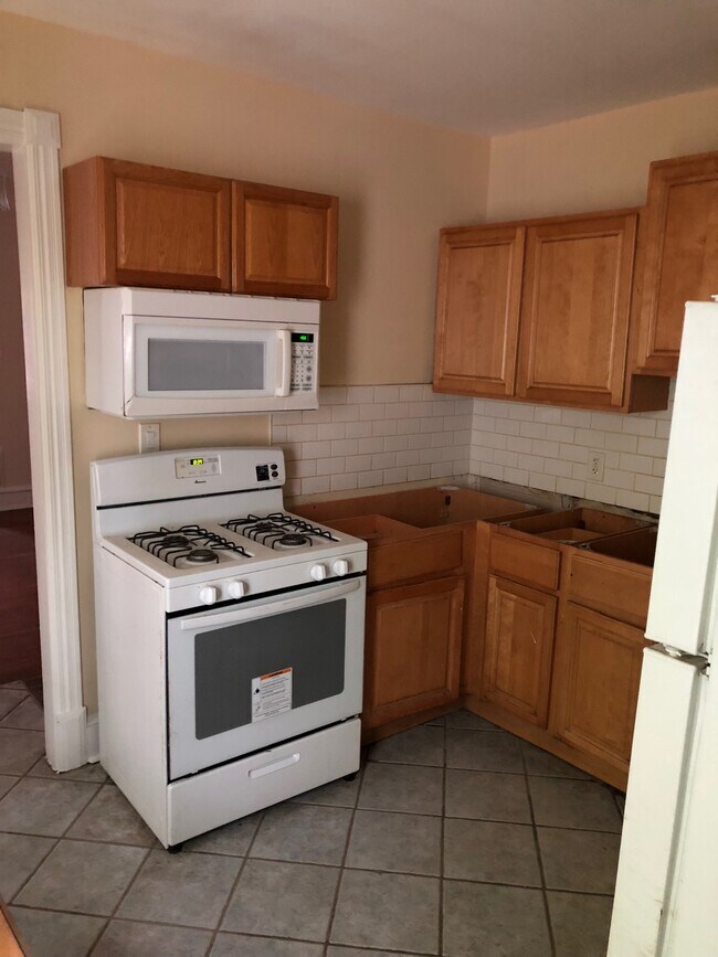 Building Photo - 147 N Paxon St