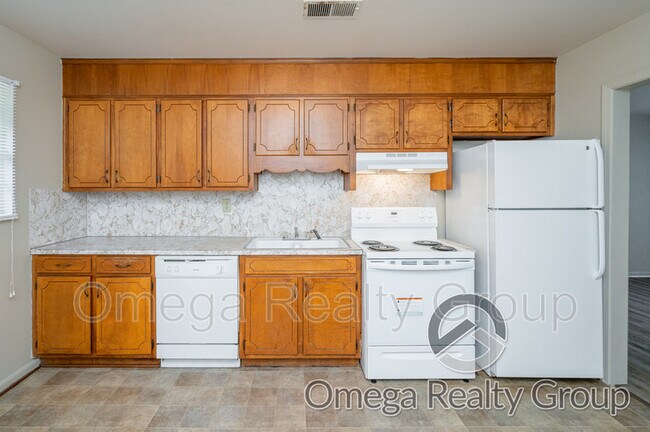 Building Photo - 2020 High School Rd