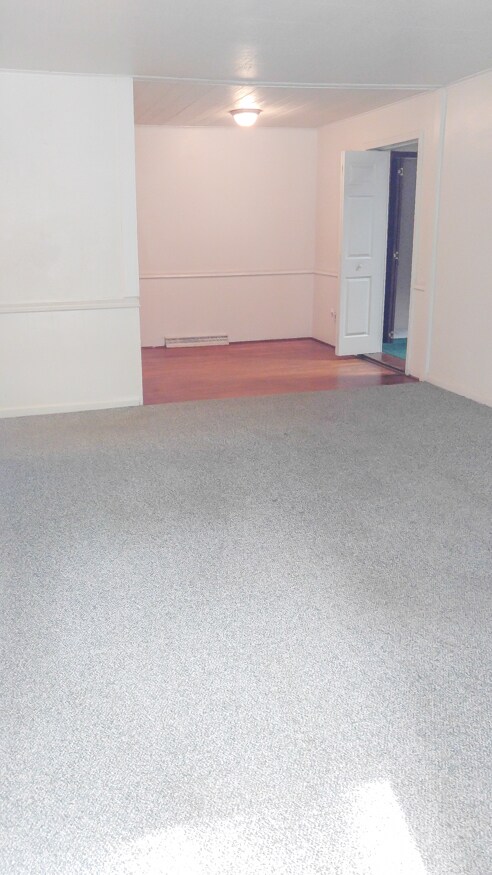 Building Photo - 2123 Walton St