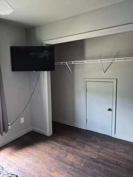 Building Photo - 1427 Amaryllis Way