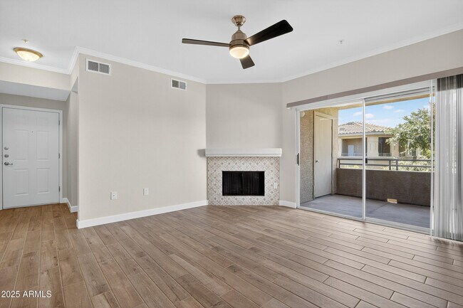 Building Photo - 5401 E Van Buren St