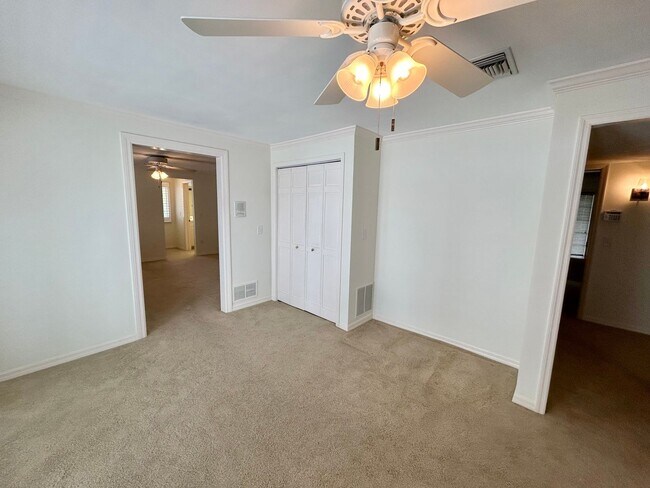 Building Photo - Classic waterfront Snell Isle Estates 3 Bed 2.5 Bath Home w/ private dock and boat lift!