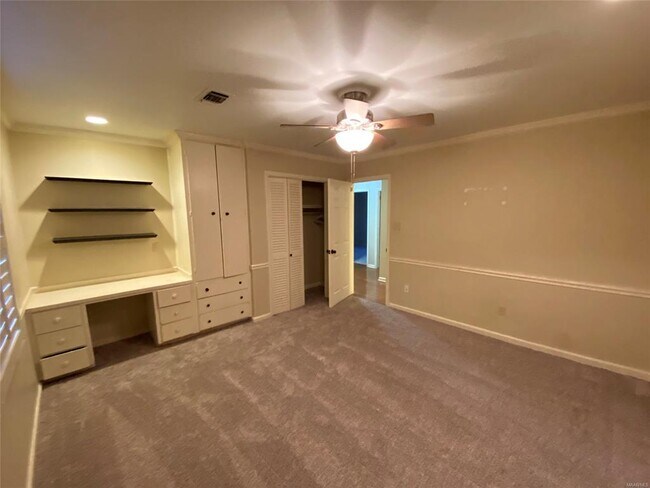 Building Photo - 2439 Hermitage Dr