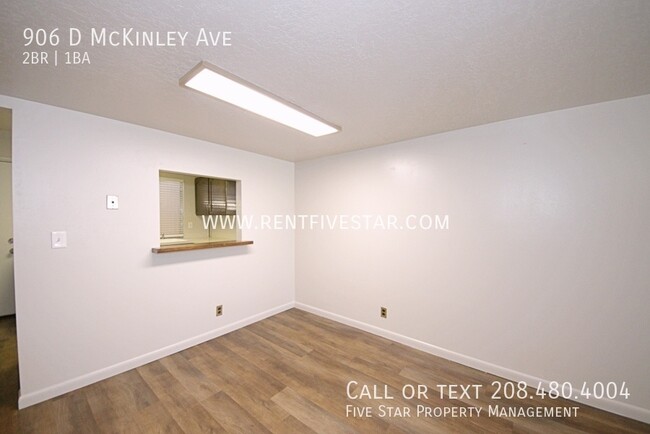 Building Photo - 906 McKinley Ave