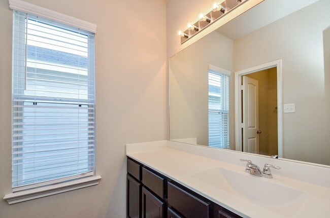 Building Photo - 3606 Giorgio Pastel Pl