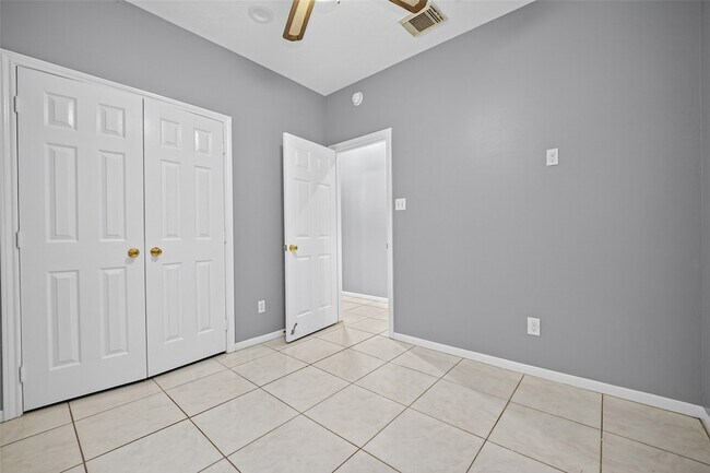 Building Photo - 13607 Sable Ln
