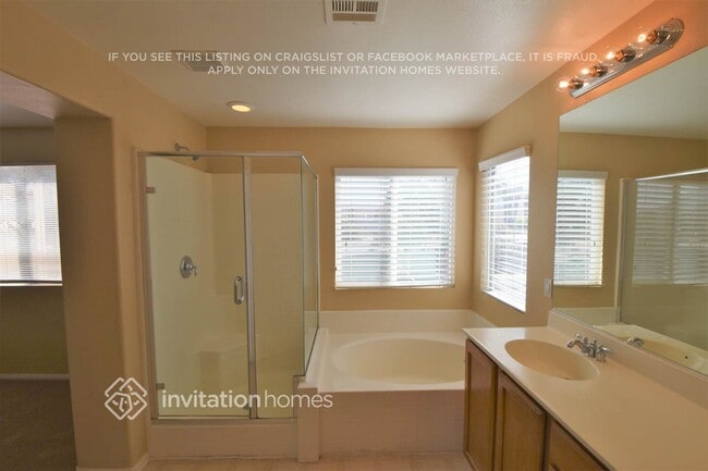 Building Photo - 1402 Cane Bay Ln