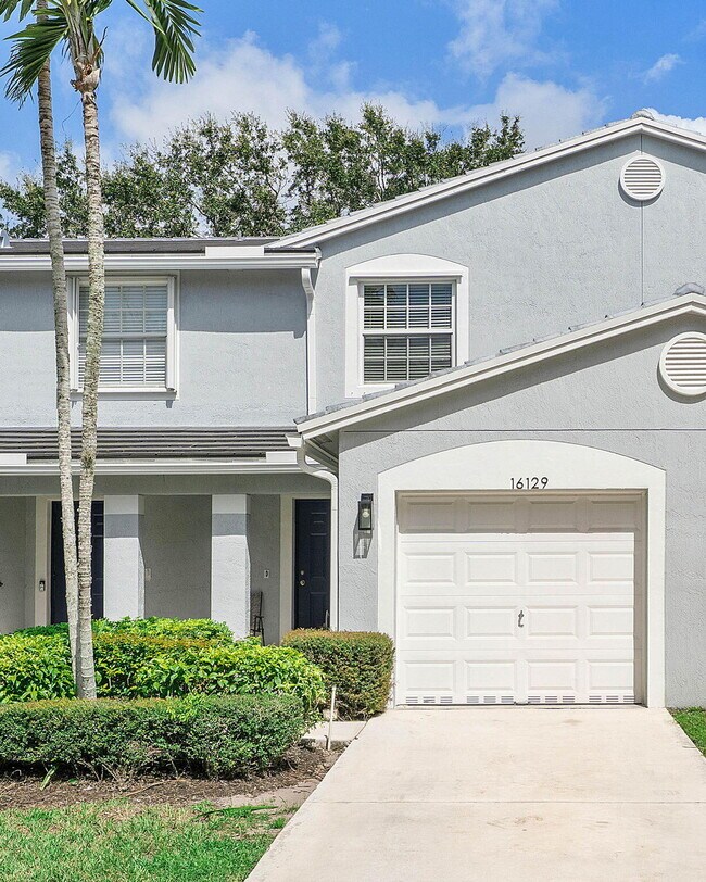 Primary Photo - 16129 Sierra Palms Dr