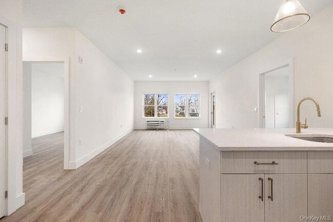 Building Photo - 306 Bluestone Ct