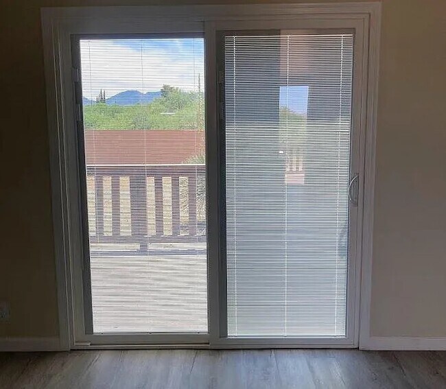 Building Photo - 3181 W Green Park Dr