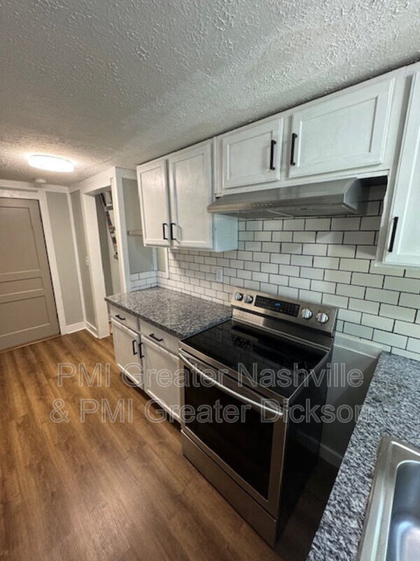 Building Photo - 1711 Golf St