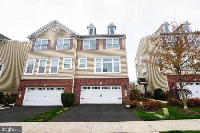 Building Photo - 431 Williamson Ct