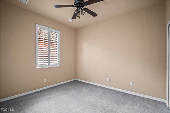 Building Photo - 12168 Country Day Cir
