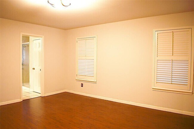 Building Photo - 2904 Allison Dr